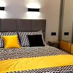 Elegance Yellow W Nautica Apartmán