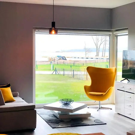 Elegance Yellow W Nautica